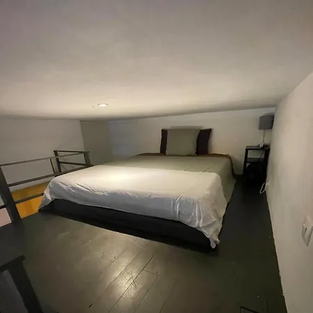 Fonctionnel et intime, 10min Aéroport, 10min Nantes, Parking gratuit Appartement *