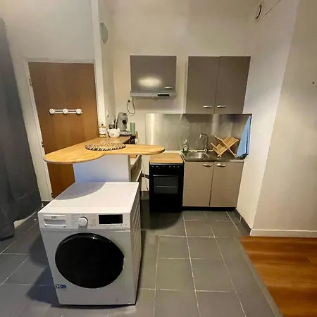 Fonctionnel et intime, 10min Aéroport, 10min Nantes, Parking gratuit * Bouguenais