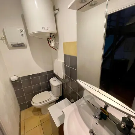 Fonctionnel et intime, 10min Aéroport, 10min Nantes, Parking gratuit *